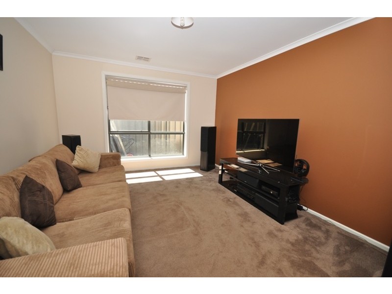 10 Chateau Avenue, Andrews Farm SA 5114