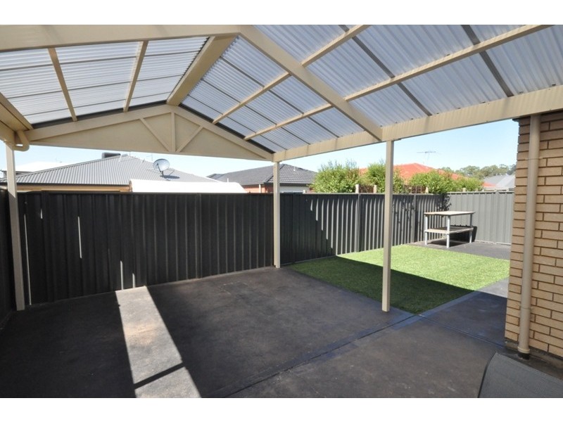 10 Chateau Avenue, Andrews Farm SA 5114