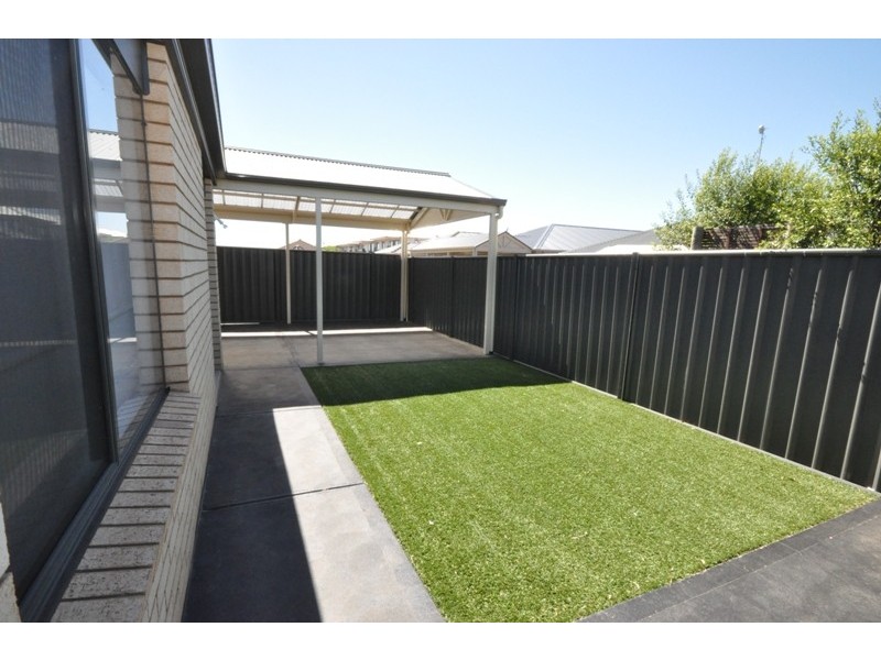 10 Chateau Avenue, Andrews Farm SA 5114