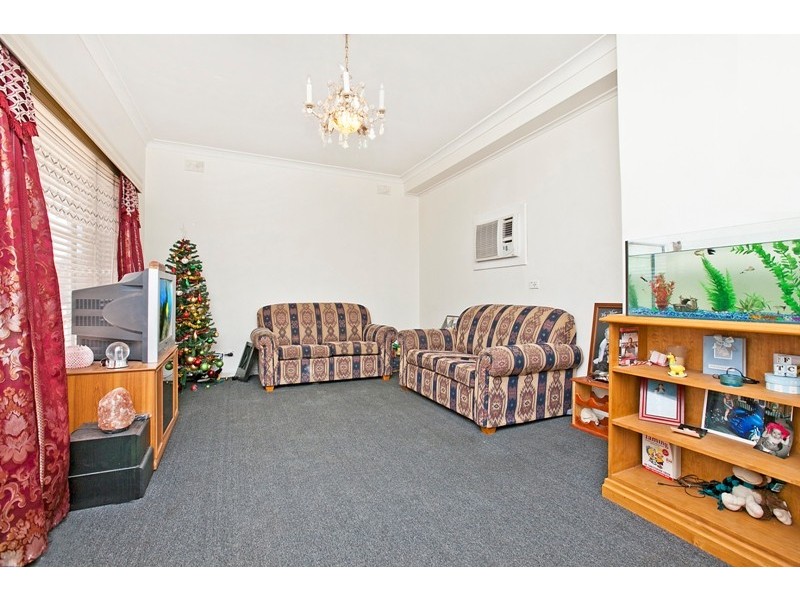 9 Jarvis Road, Elizabeth Vale SA 5112