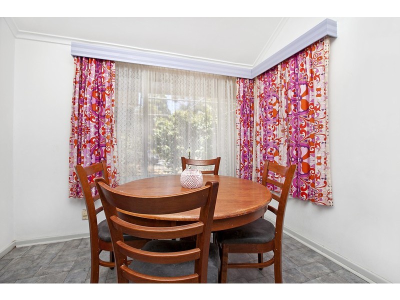 9 Jarvis Road, Elizabeth Vale SA 5112