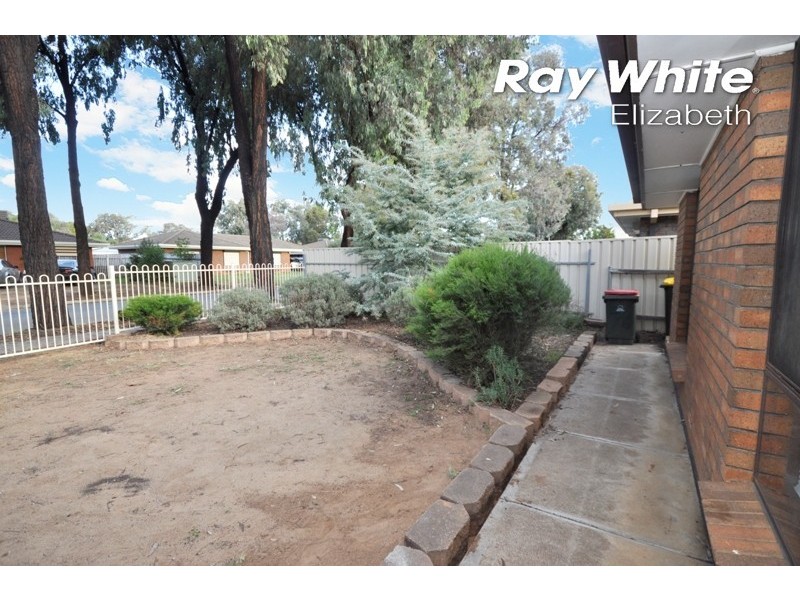 23 Caulfield Crescent, Paralowie SA 5108