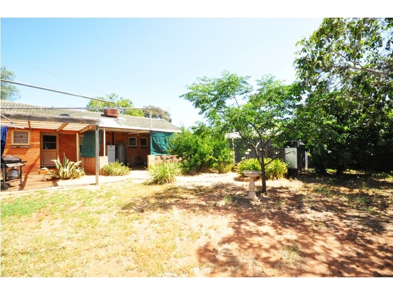 15 St Leonard Crescent, Elizabeth Downs SA 5113