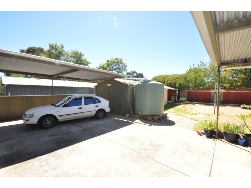 11 Guerin Road, Elizabeth Vale SA 5112
