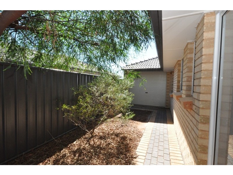 141 Lakeside Drive, Andrews Farm SA 5114