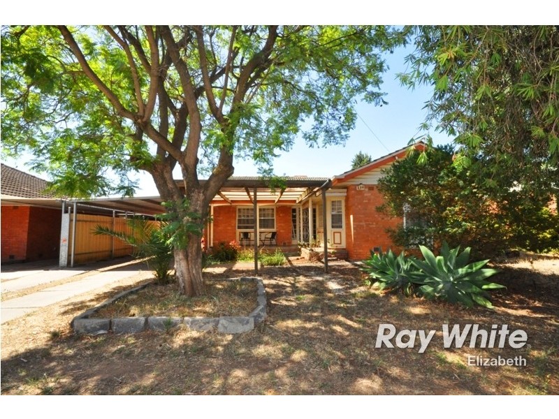 15 St Leonard Crescent, Elizabeth Downs SA 5113