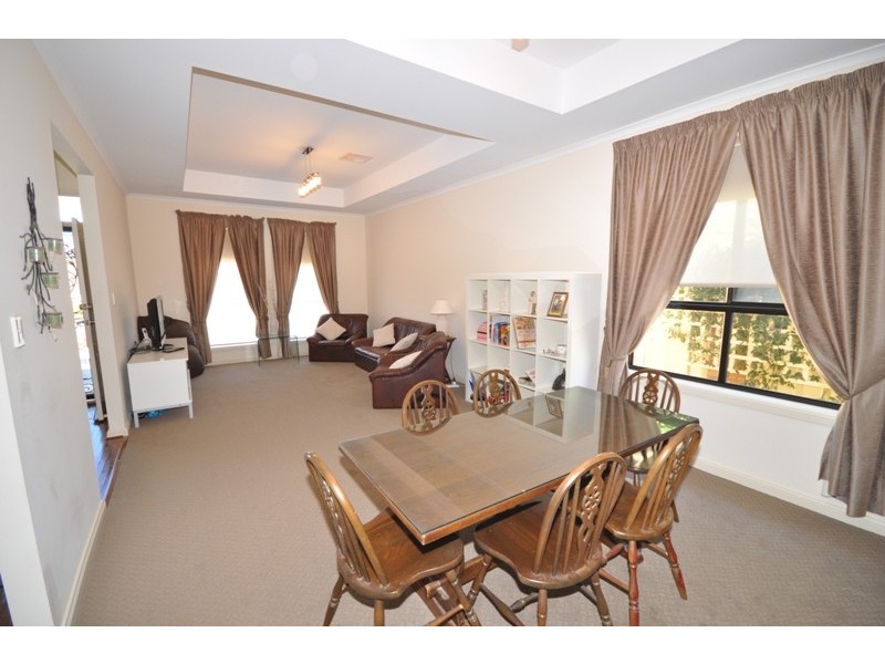 14 Strathmore Avenue, Smithfield SA 5114