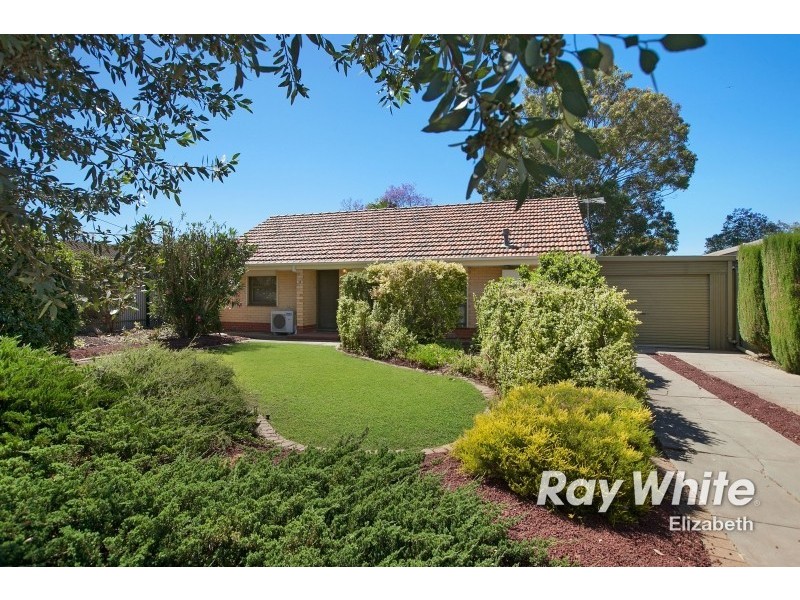 8 Diana Avenue, Parafield Gardens SA 5107