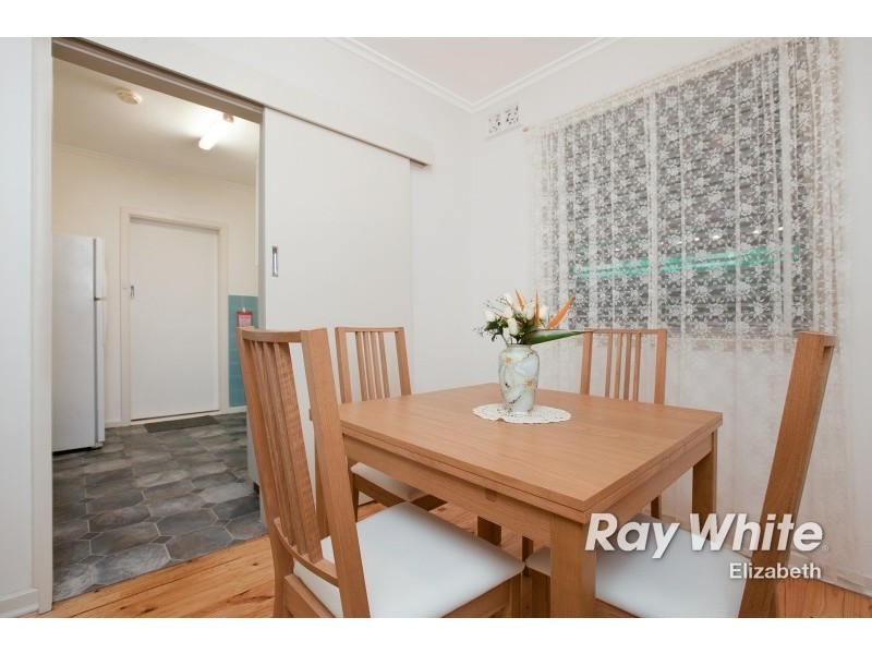 8 Diana Avenue, Parafield Gardens SA 5107