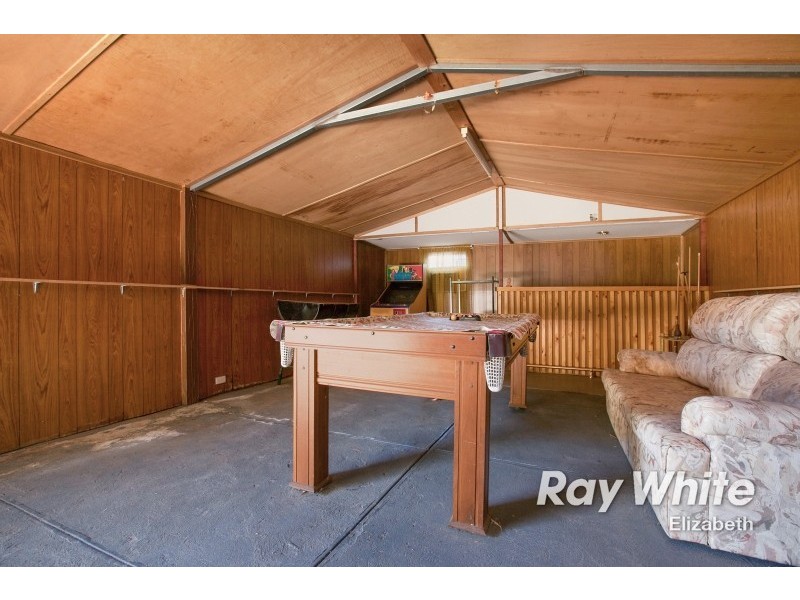 8 Diana Avenue, Parafield Gardens SA 5107