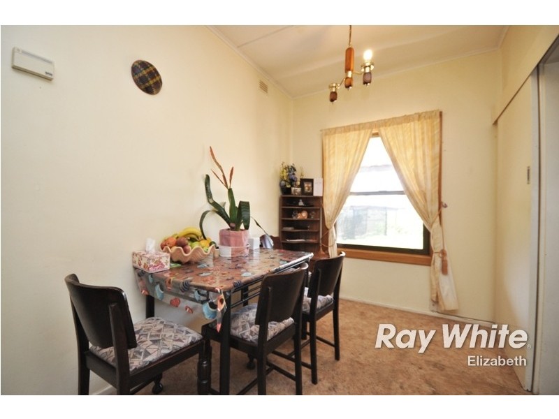 26 Manningford Road, Elizabeth South SA 5112