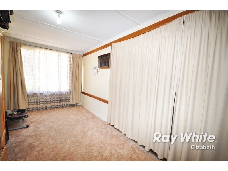 26 Manningford Road, Elizabeth South SA 5112