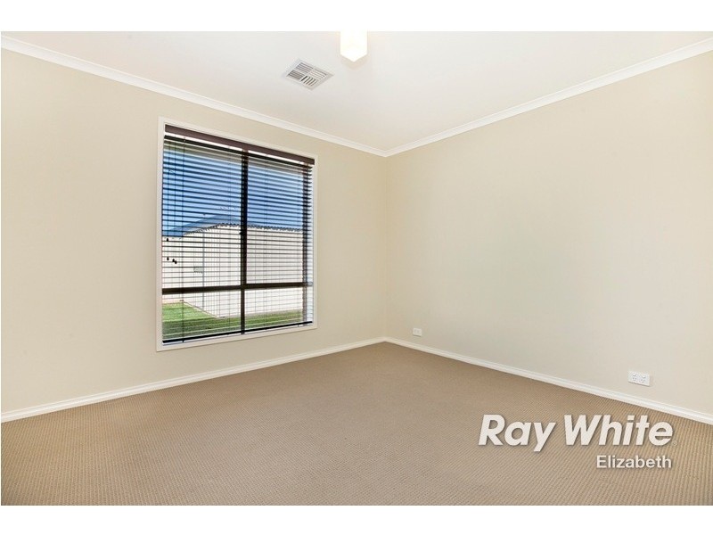 36 Banff Street, Burton SA 5110