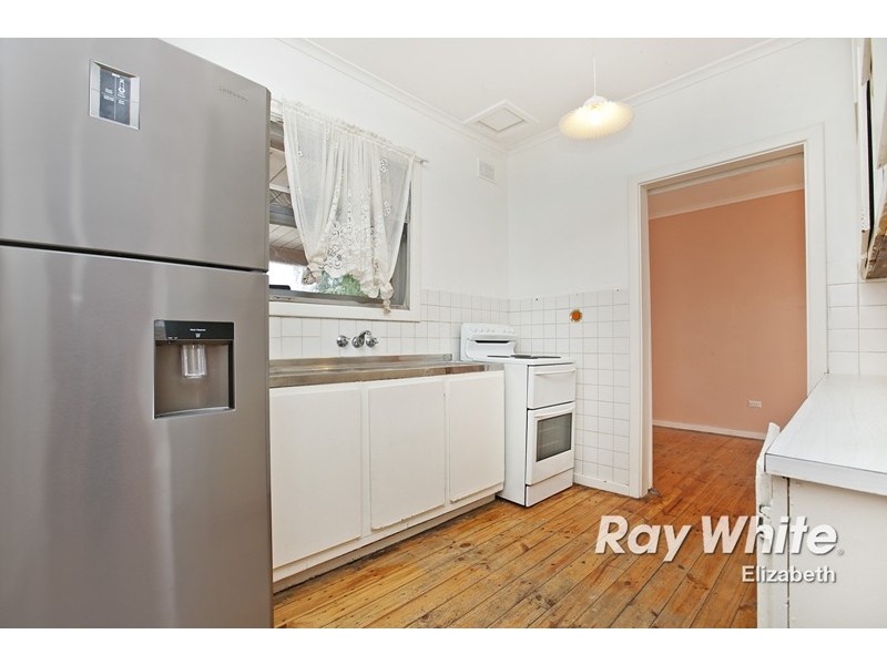 7 Crabb Road, Smithfield Plains SA 5114