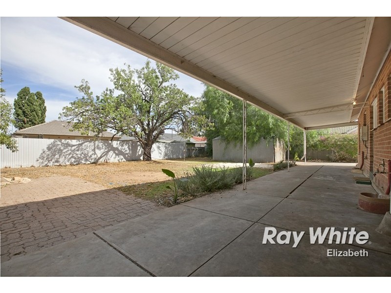 7 Crabb Road, Smithfield Plains SA 5114