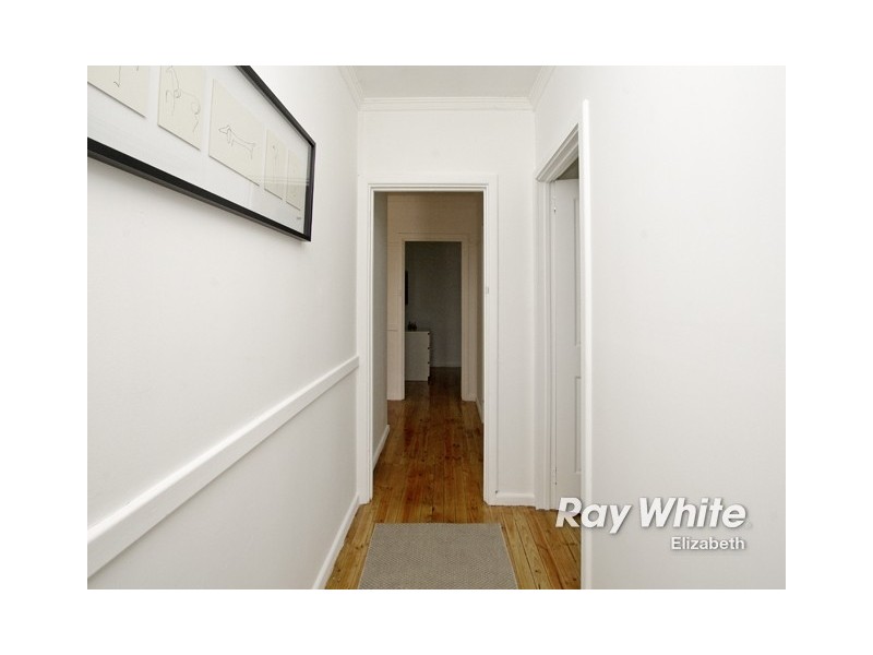 24 Stakes Crescent, Elizabeth Downs SA 5113