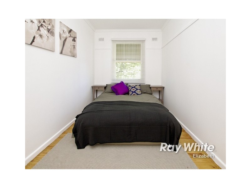 24 Stakes Crescent, Elizabeth Downs SA 5113