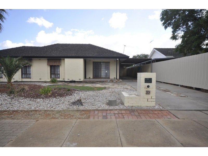 13 St Leonard Street, Elizabeth Downs SA 5113