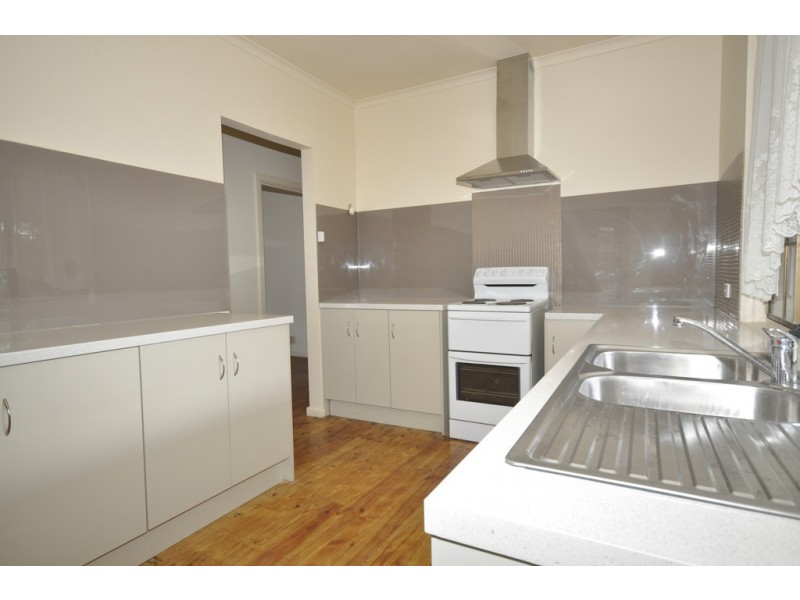 13 St Leonard Street, Elizabeth Downs SA 5113