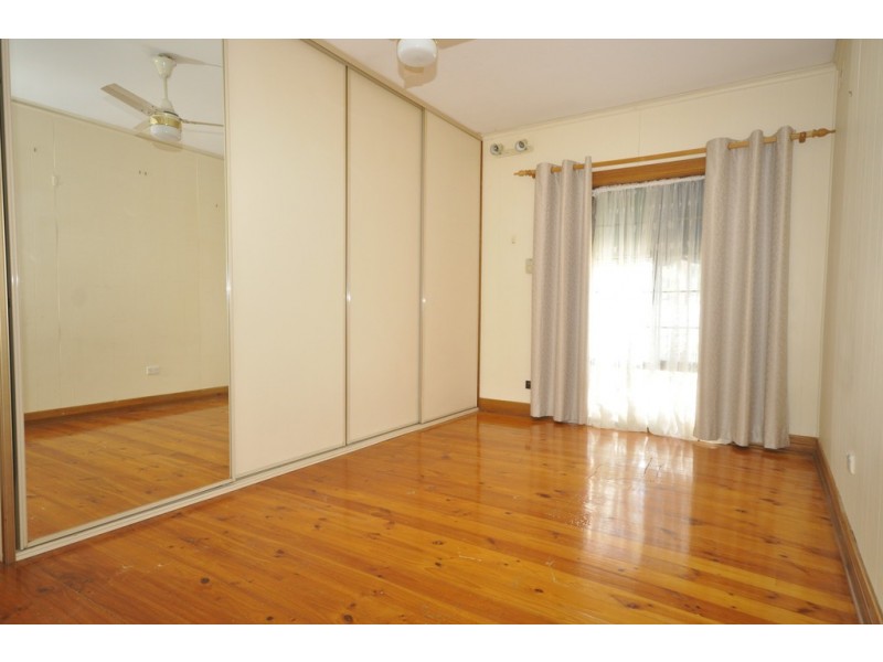 13 St Leonard Street, Elizabeth Downs SA 5113