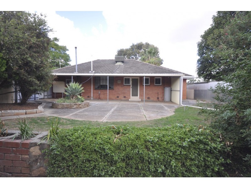 13 St Leonard Street, Elizabeth Downs SA 5113