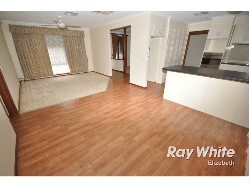 8 Penarth Court, Hillbank SA 5112