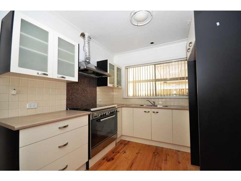 16 Down Drive, Valley View SA 5093