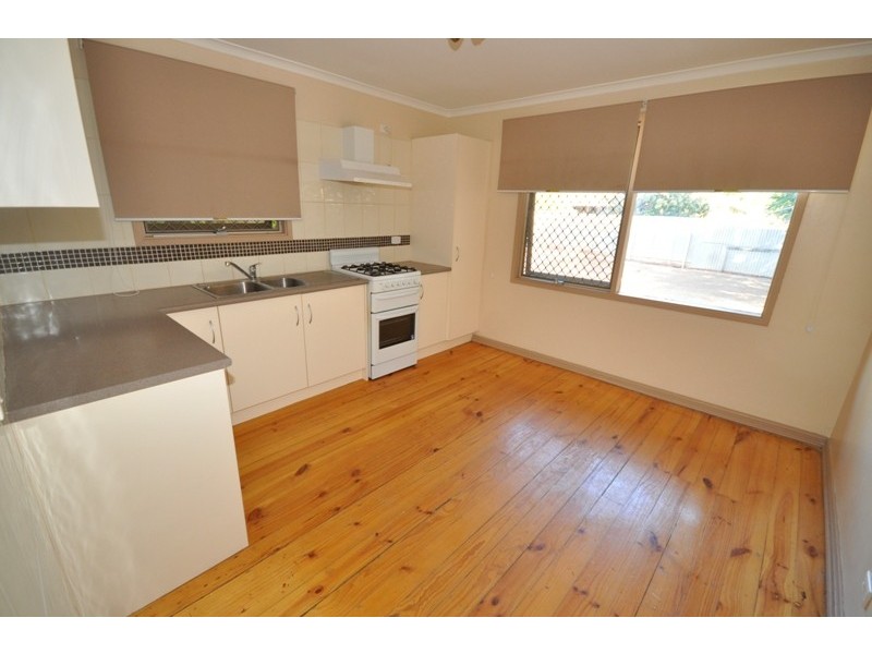 18 Cavenagh Street, Elizabeth Downs SA 5113