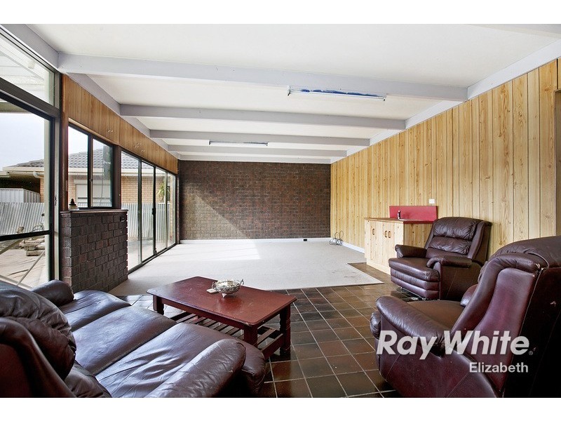 17 Jennifer Terrace, Parafield Gardens SA 5107