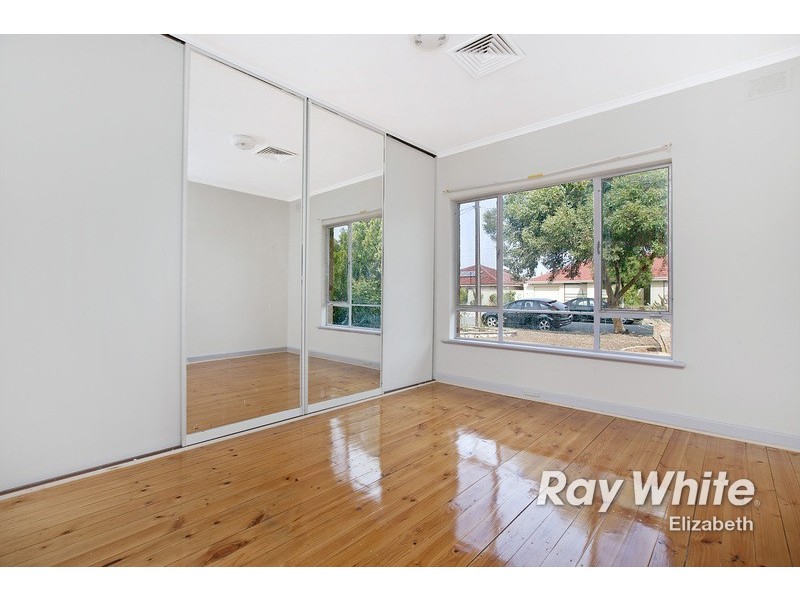 17 Jennifer Terrace, Parafield Gardens SA 5107