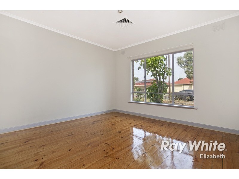 17 Jennifer Terrace, Parafield Gardens SA 5107