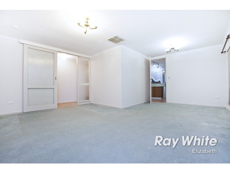 12 Roycroft Avenue, Gulfview Heights SA 5096