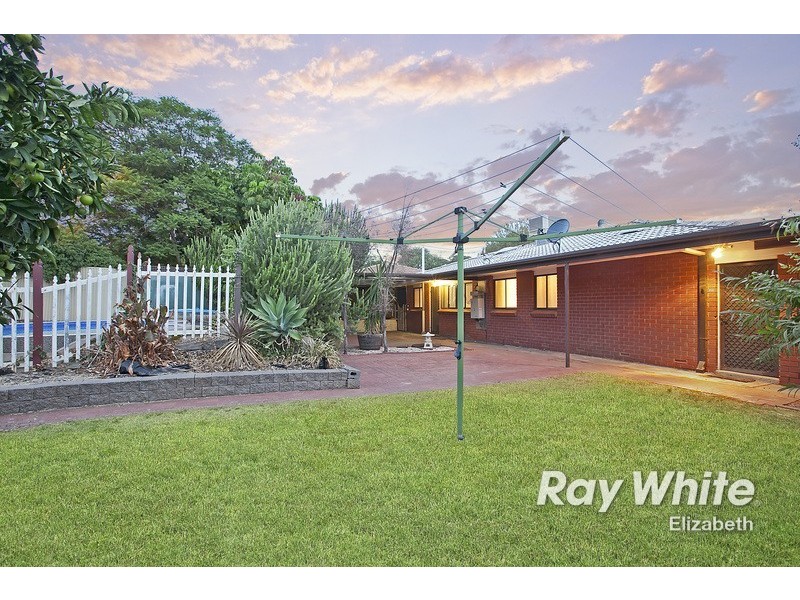 12 Roycroft Avenue, Gulfview Heights SA 5096