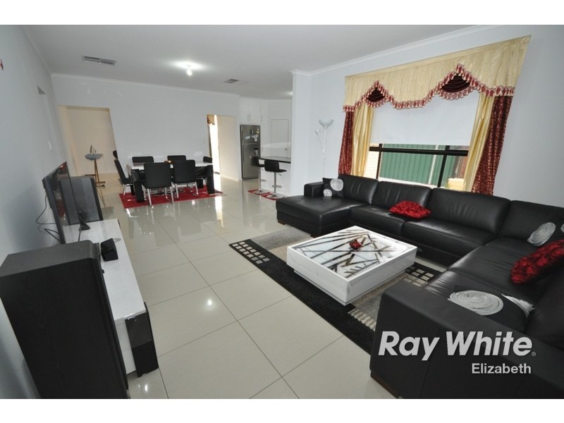 18 Garrad Street, Blakeview SA 5114