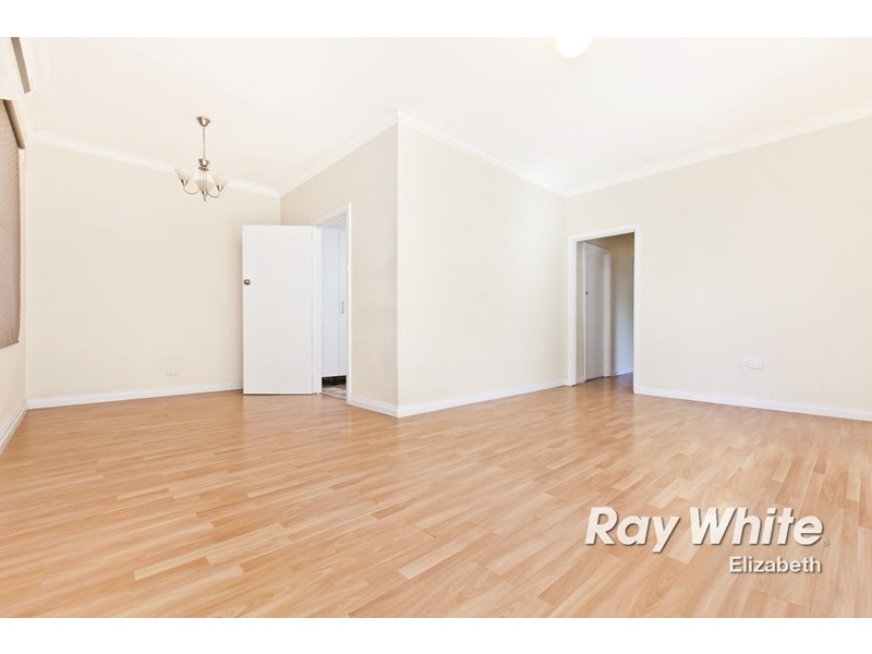 25 Marleycombe Road, Elizabeth Vale SA 5112