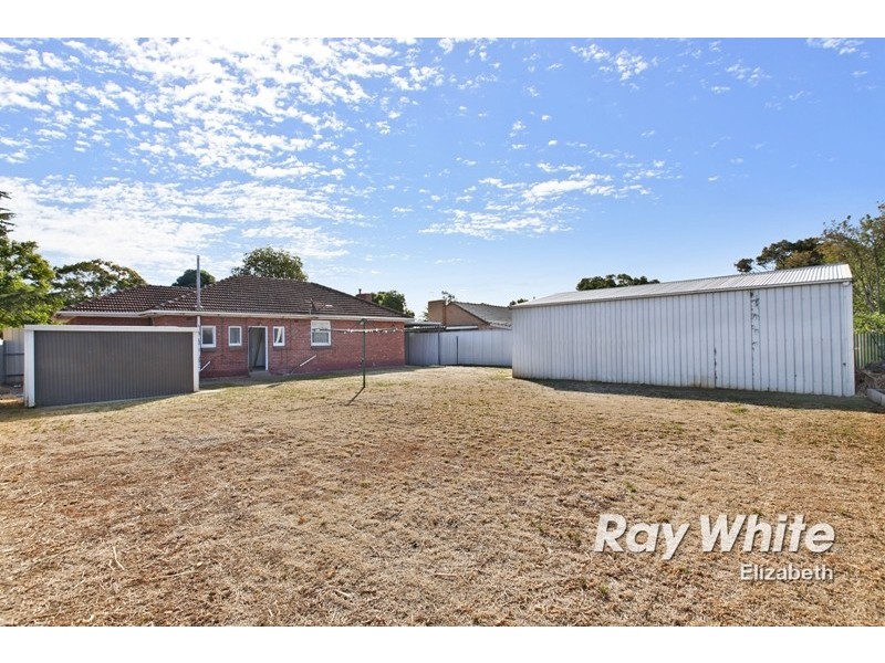 25 Marleycombe Road, Elizabeth Vale SA 5112