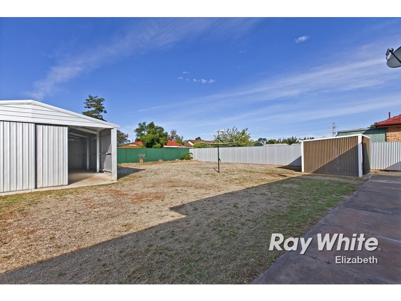 25 Marleycombe Road, Elizabeth Vale SA 5112