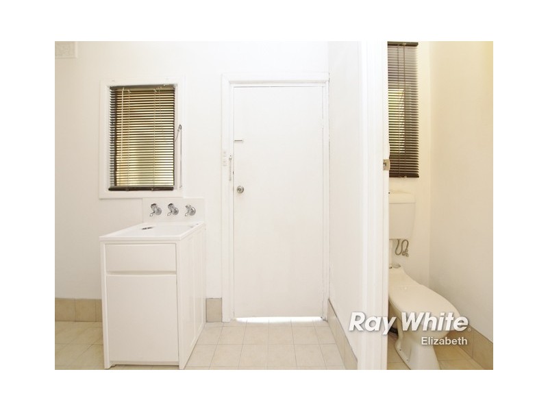 24. Stakes Crescent, Elizabeth Downs SA 5113