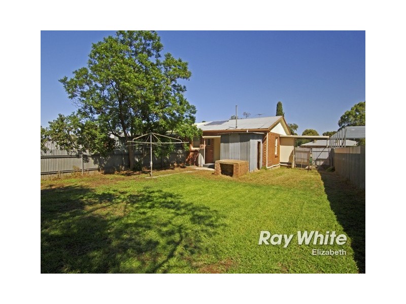 24. Stakes Crescent, Elizabeth Downs SA 5113