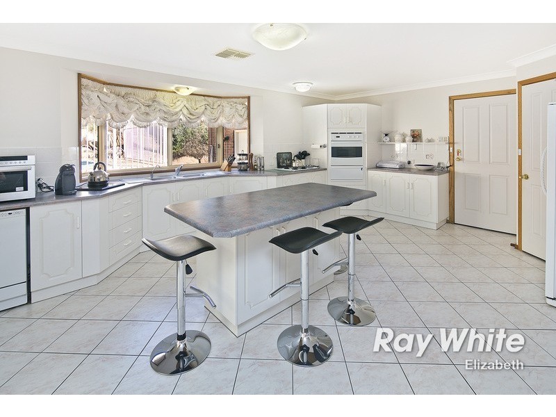 23 Modra Circuit, Hillbank SA 5112