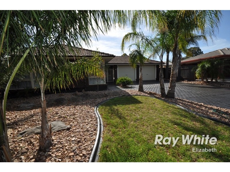 28 Holyoake Court, Hillbank SA 5112
