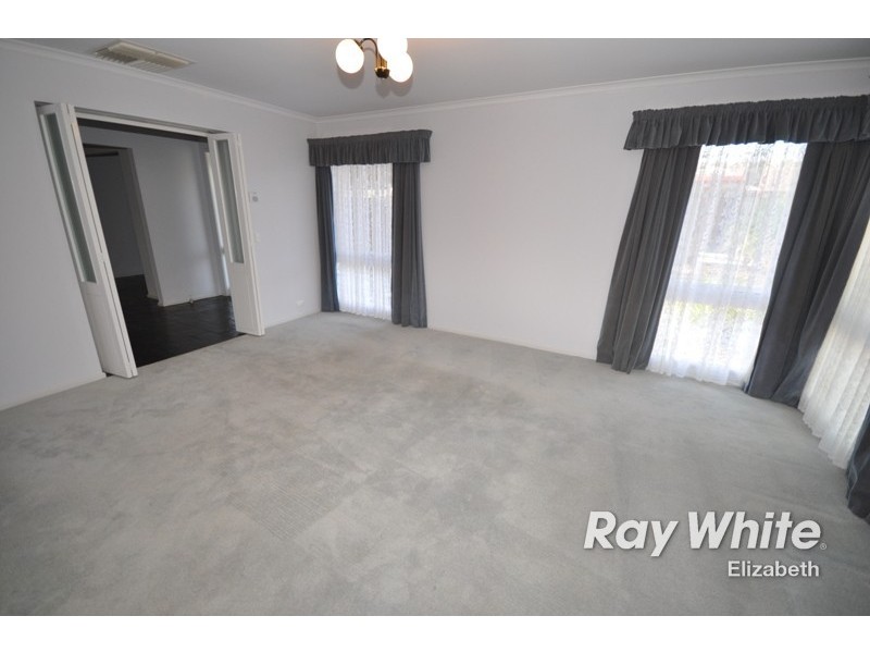 28 Holyoake Court, Hillbank SA 5112