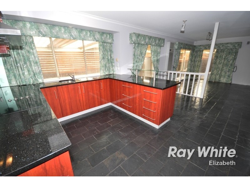 28 Holyoake Court, Hillbank SA 5112