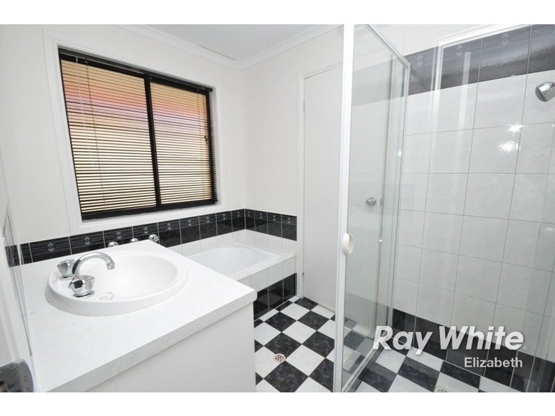 5 Grace Boulevard, Smithfield Plains SA 5114