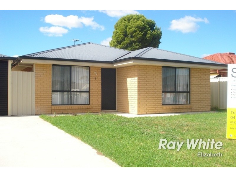 5 Grace Boulevard, Smithfield Plains SA 5114