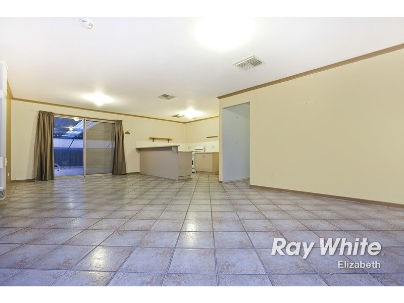 9 Crawford Grove, Andrews Farm SA 5114