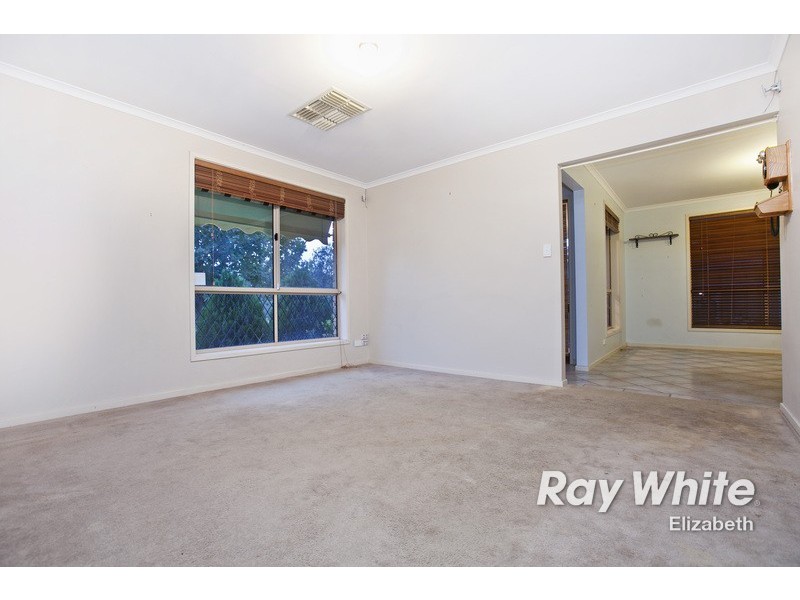 9 Crawford Grove, Andrews Farm SA 5114