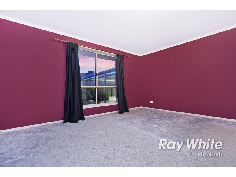 9 Crawford Grove, Andrews Farm SA 5114