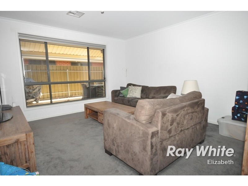 16 Oxford Drive, Andrews Farm SA 5114