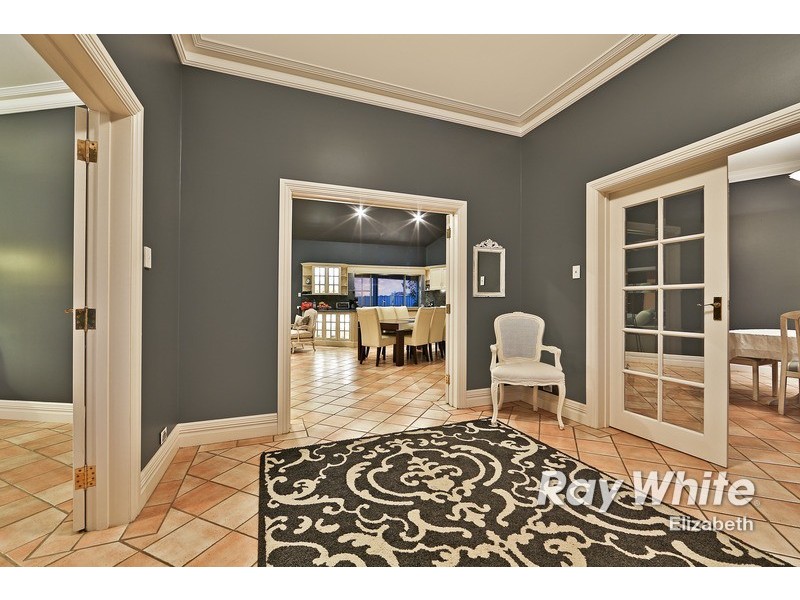 18 Oradala Court, Salisbury Heights SA 5109